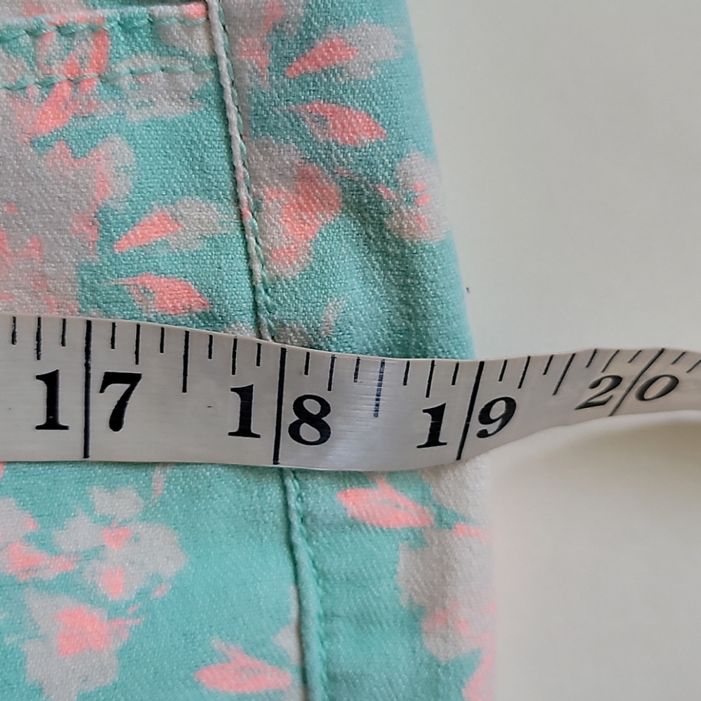 Forever 21 aqua floral denim shorts size 30 - Picture 6 of 8